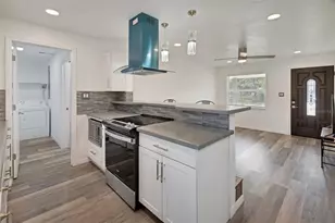 1015 E Howry Ave, Deland, FL 32724 - Photo 9