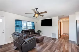 404 Grand Rondo E, Crescent City, FL 32112 - Photo 7