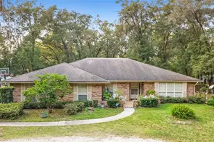 2020 Chinaberry Ln, Deland, FL 32720 - Photo 1