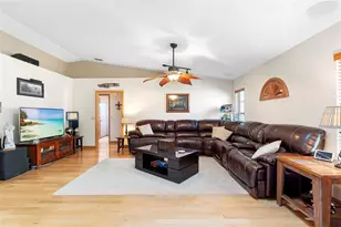 1148 Swan St, Deltona, FL 32725 - Photo 9