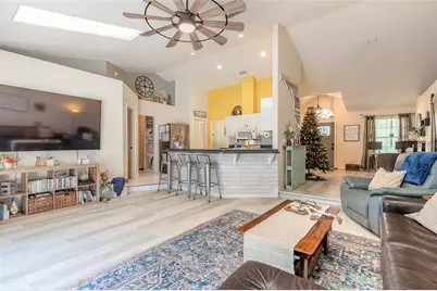 431 Secluded Oaks Trail, Deland, FL 32724 - Photo 17