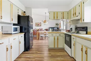 3220 Queen Palm Dr, Edgewater, FL 32141 - Photo 7