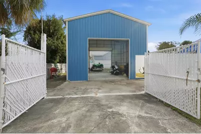 318 Eastwood Lane, Daytona Beach, FL 32118 - Photo 37