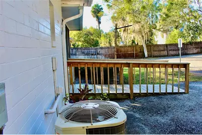 909 W New York Avenue, Deland, FL 32720 - Photo 7