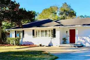 909 W New York Ave, Deland, FL 32720 - Photo 1