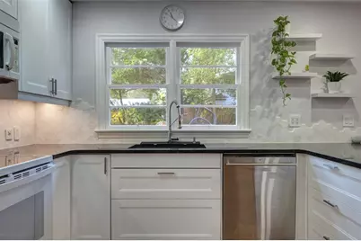 604 N Boston Avenue, Deland, FL 32724 - Photo 9