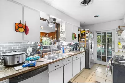 925 N Sans Souci Avenue, Deland, FL 32720 - Photo 15