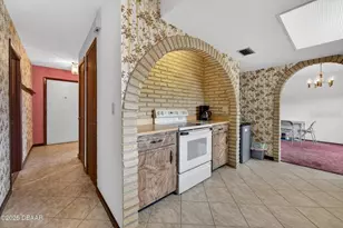 1086 Kingswood Way, Port Orange, FL 32129 - Photo 7