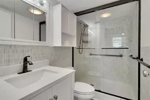 1224 S Peninsula Dr, Daytona Beach, FL 32118 - Photo 21