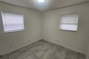 1079 N Gertrude Ct, Daytona Beach, FL 32117 - Photo 11