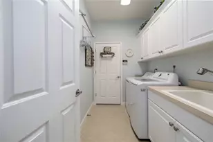 312 W Lake Victoria Cir, Deland, FL 32724 - Photo 31