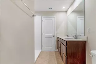 2212 Fluorescent Wy, South Daytona, FL 32119 - Photo 17