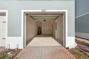 2212 Fluorescent Wy, South Daytona, FL 32119 - Photo 27