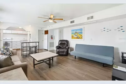 715 Harvey Avenue, Daytona Beach, FL 32118 - Photo 7