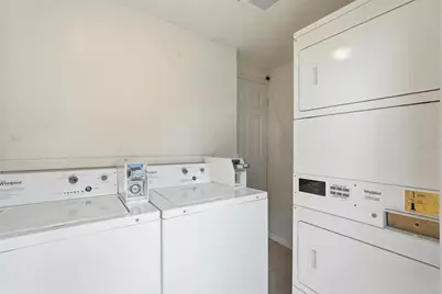 715 Harvey Avenue, Daytona Beach, FL 32118 - Photo 3