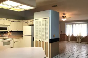 564 W Central Ave, Orange City, FL 32763 - Photo 5