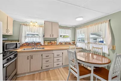 684 Cindi Avenue, Leesburg, FL 34788 - Photo 15