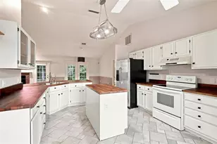 905 Northern Oaks Terrace, Deland, FL 32724 - Photo 11