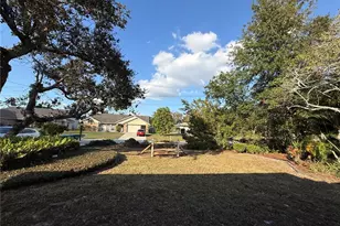 995 Sweetbrier Dr, Deltona, FL 32725 - Photo 3