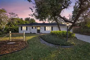 995 Sweetbrier Dr, Deltona, FL 32725 - Photo 1