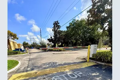 1000 Lake Of The Woods Boulevard #104A, Casselberry, FL 32730 - Photo 35