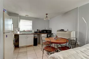 533 Eastwood Ln, Daytona Beach, FL 32118 - Photo 5