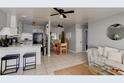 527 Eastwood Lane, Daytona Beach, FL 32118 - Photo 3