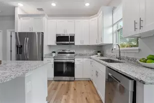 2767 Kingsdale Dr, Deltona, FL 32738 - Photo 13