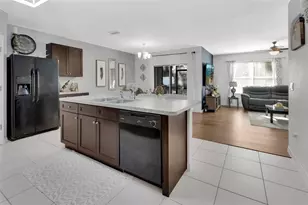 813 Oak Hollow Loop, Deland, FL 32724 - Photo 3