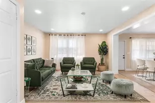 389 Park Ave, Orange City, FL 32763 - Photo 3