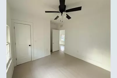 221 N Sans Souci Avenue, Deland, FL 32720 - Photo 7