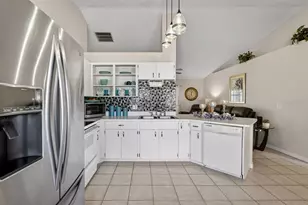 18 Smoke Tree Pl, Palm Coast, FL 32164 - Photo 9