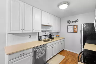 120 E Holly Drive, Orange City, FL 32763 - Photo 11