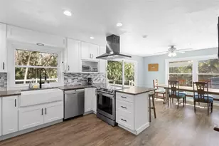 385 E Country Circle Dr, Port Orange, FL 32128 - Photo 11