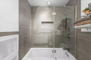 385 E Country Circle Dr, Port Orange, FL 32128 - Photo 25