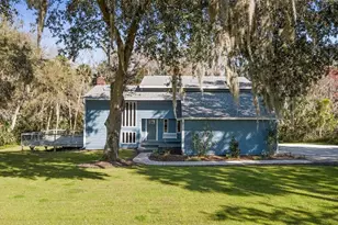 385 E Country Circle Dr, Port Orange, FL 32128 - Photo 1