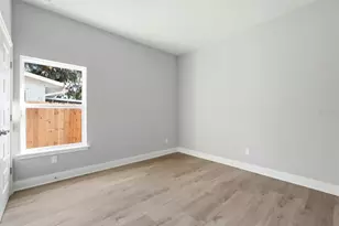 402 Oliver Dr, New Smyrna Beach, FL 32168 - Photo 25