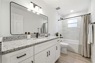 516 S Park Ave, Orange City, FL 32763 - Photo 17