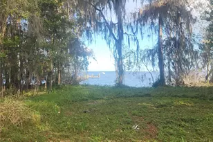 384 Crescent Lake Shore Dr, Crescent City, FL 32112 - Photo 19