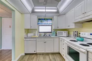 915 Ocean Shore Blvd, Ormond Beach, FL 32176 - Photo 7