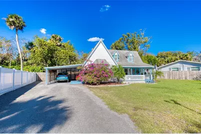 8 E Magnolia Avenue, Port Orange, FL 32127 - Photo 3