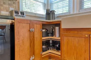 8 E Magnolia Ave, Port Orange, FL 32127 - Photo 23