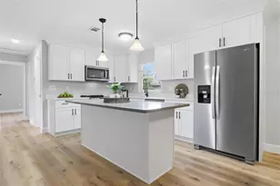 225 W Volusia Ave, Deland, FL 32720 - Photo 9