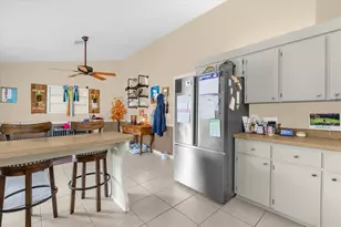 411 Cherry Tree St, Eustis, FL 32726 - Photo 9