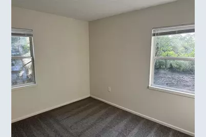 240 E Howry Avenue, Deland, FL 32724 - Photo 5