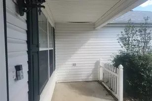 8241 SE 176th Lawson Loop, The Villages, FL 32162 - Photo 3