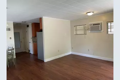 419 W Wisconsin Avenue, Deland, FL 32720 - Photo 3