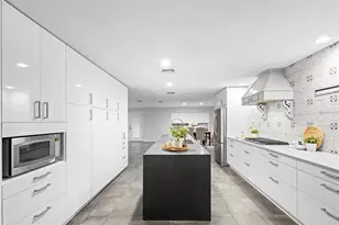 851 E Pennsylvania Ave, Deland, FL 32720 - Photo 11