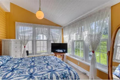 8 E Magnolia Avenue, Port Orange, FL 32127 - Photo 11