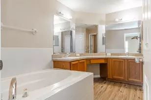 565 Blue Water Ave, Orange City, FL 32763 - Photo 11